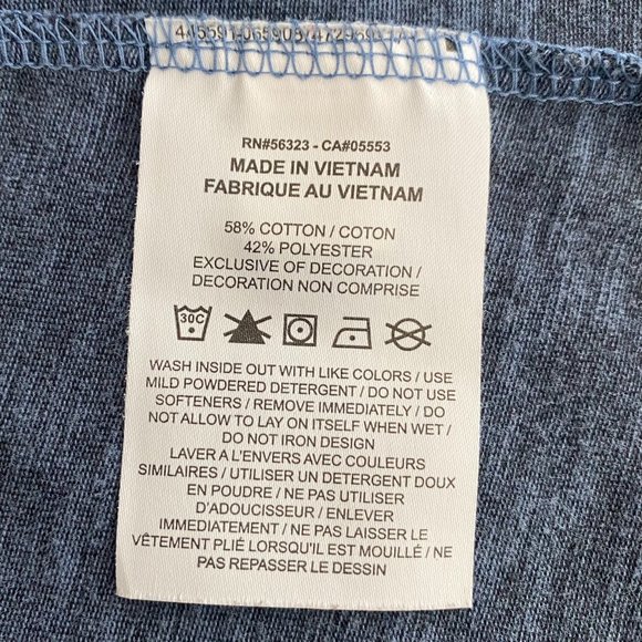 Nike- Blue Dri-Fit Short Sleeve 3X Round-neck T-Shirt, Large Swoosh on Chest - Picture 4 of 4